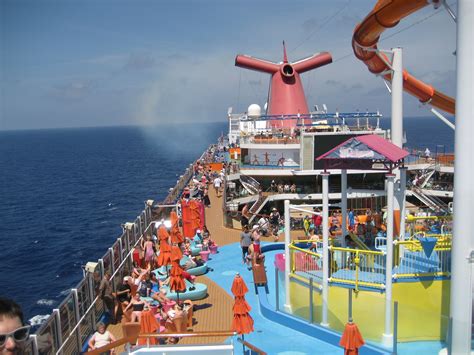Carnival magic cruise ship